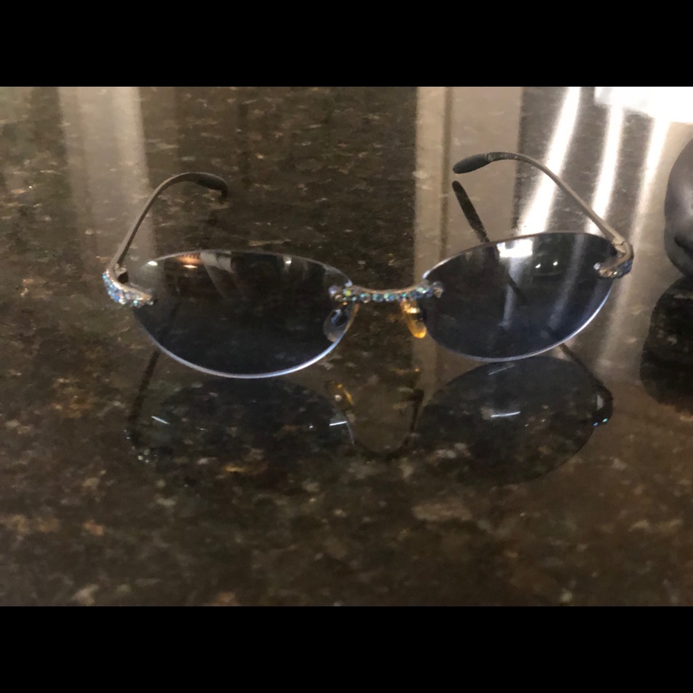 Express Rhinestone Sunglasses - Picture 2 of 3